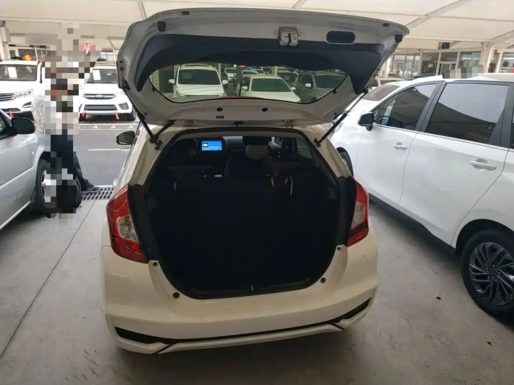 Honda Fit 2018 — фото 15