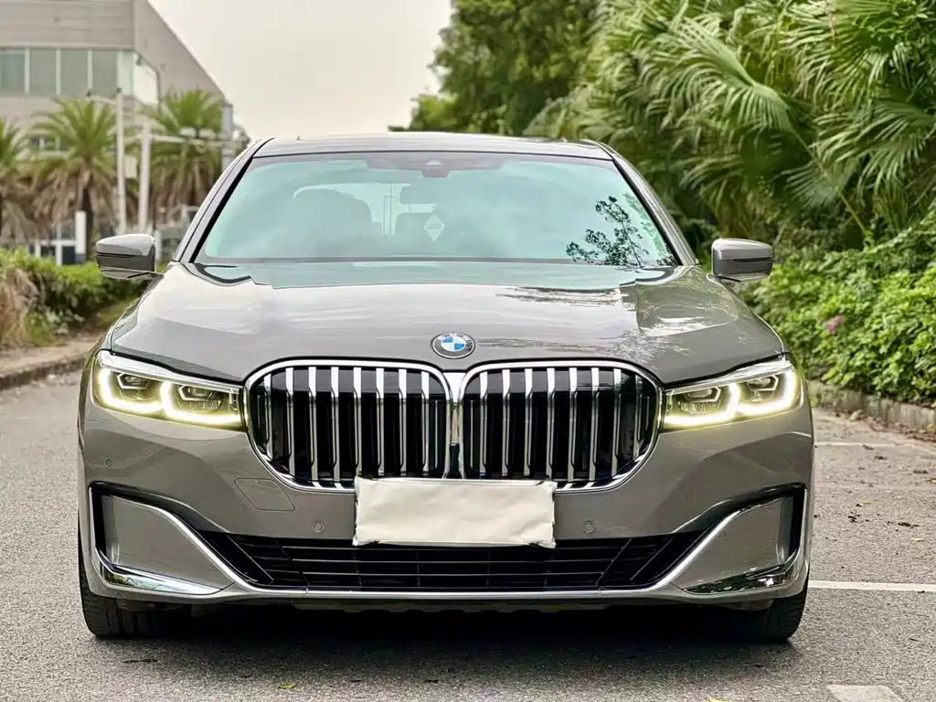 BMW 7 Series 2020 — фото 2