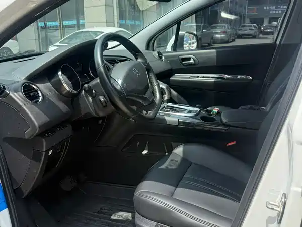 Peugeot 3008 2015