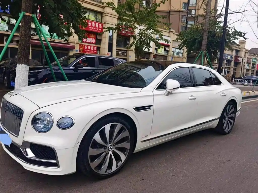Bentley Flying Spur 2020 — фото 1