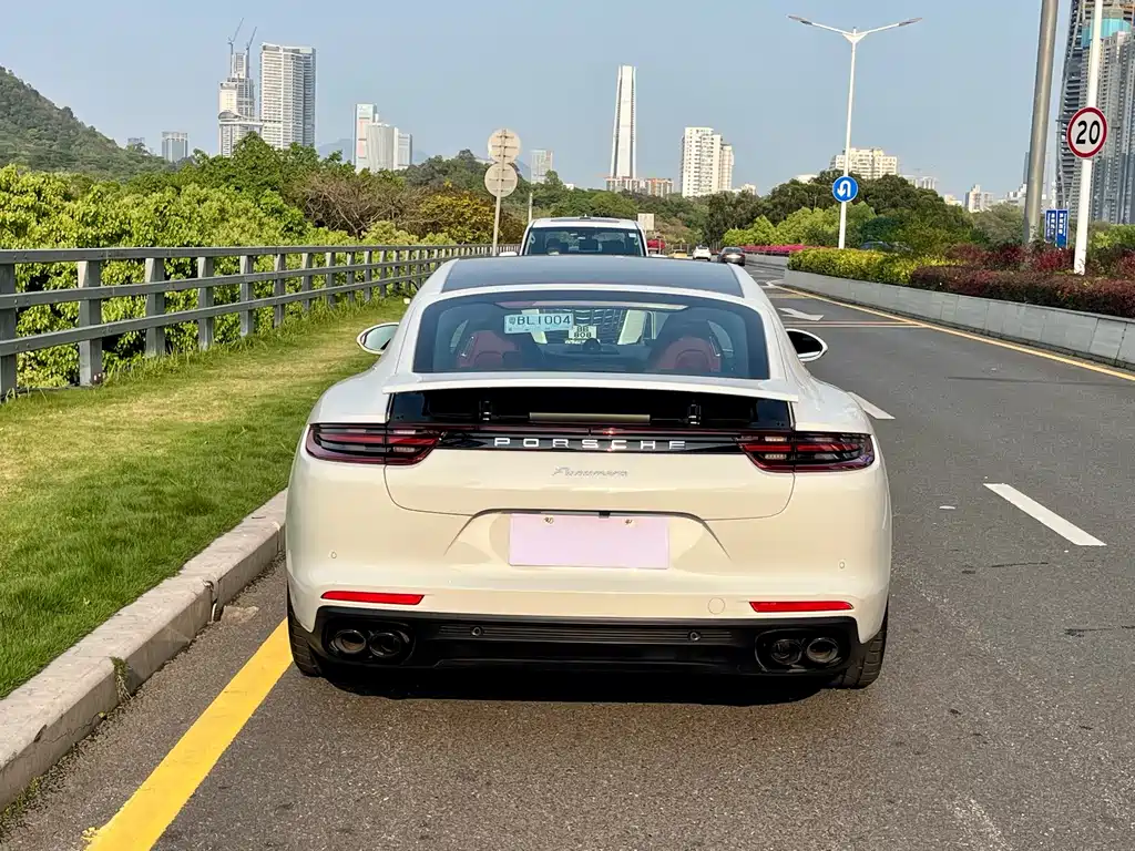 Porsche Panamera 2019 — фото 5