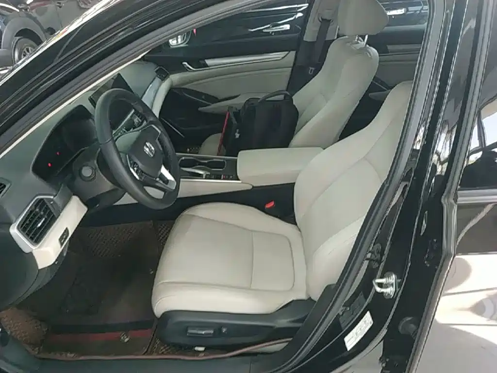 Honda Accord 2022 — фото 15
