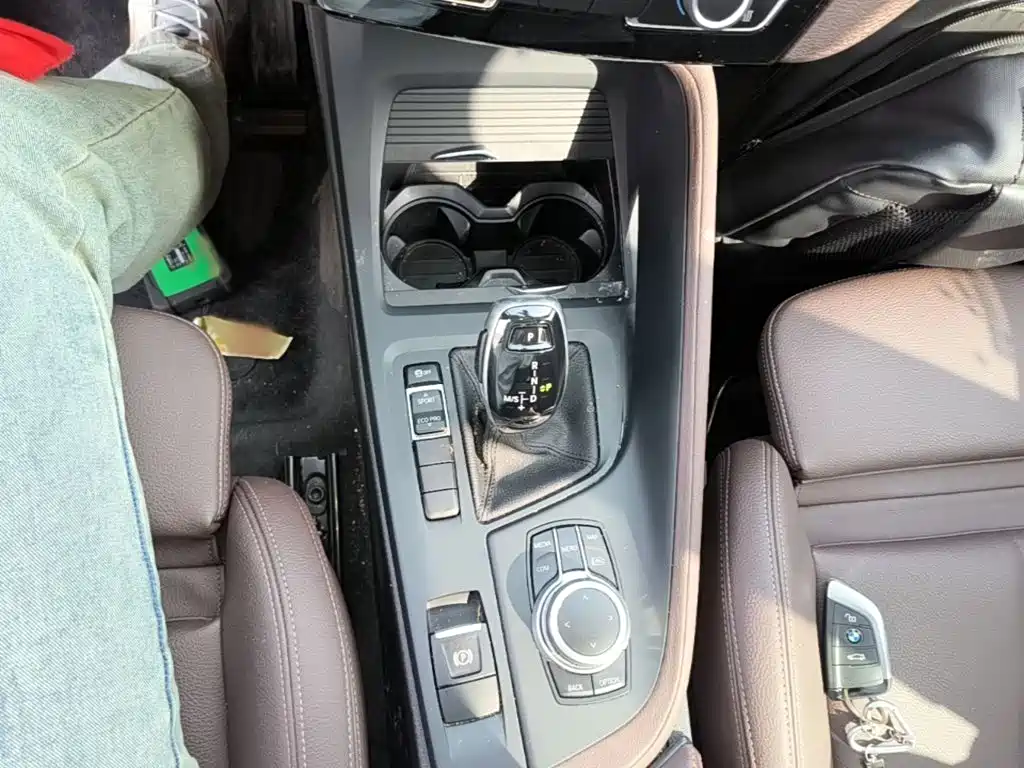 BMW X1 2021 — фото 12