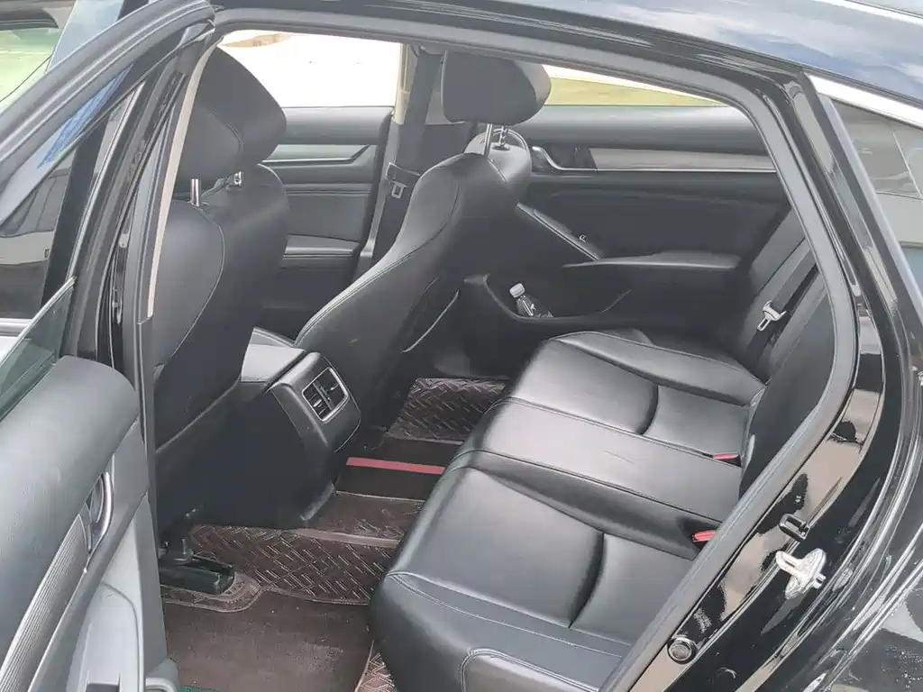 Honda Accord 2021 — фото 11