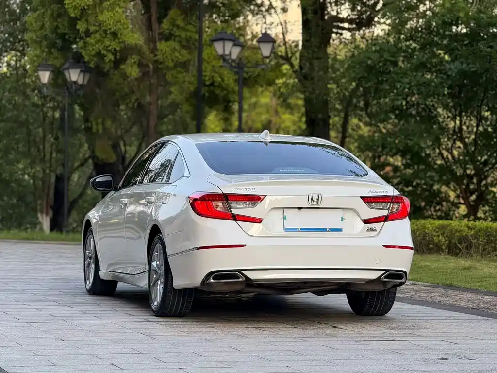 Honda Accord 2020 — фото 9