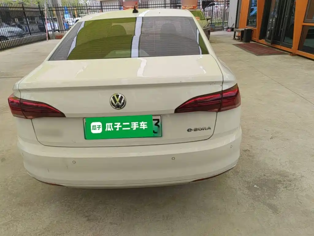 Volkswagen Bora EV 2021