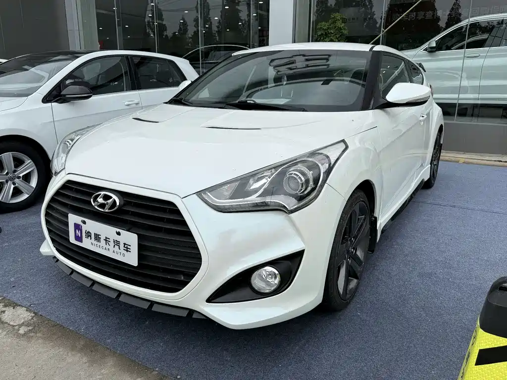 Hyundai Veloster 2015