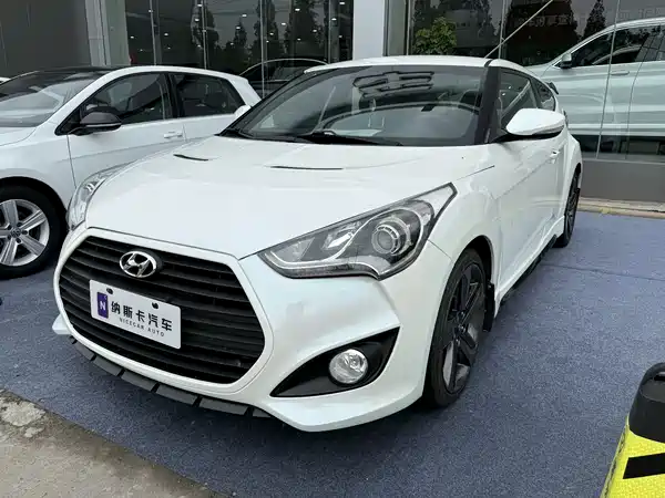 Hyundai Veloster 2012