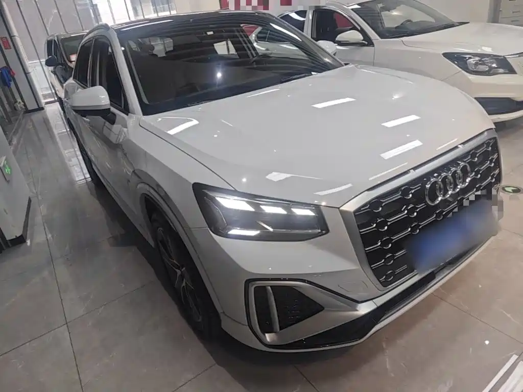 Audi Q2L 2022