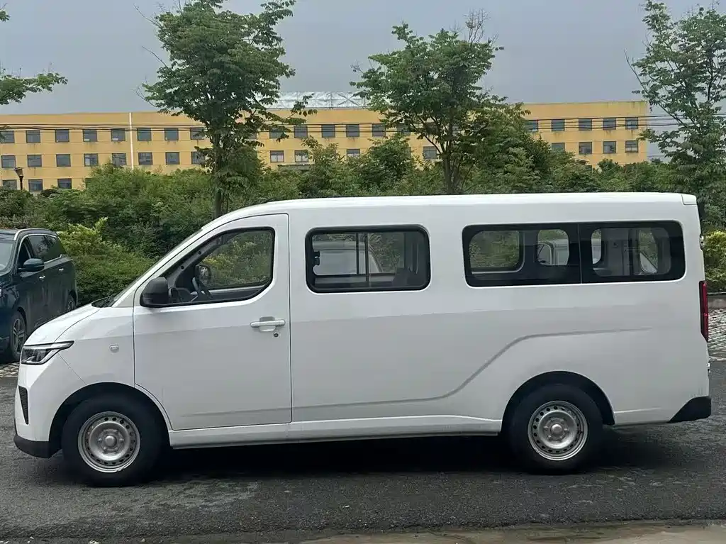 Wuling Yangguang 2026