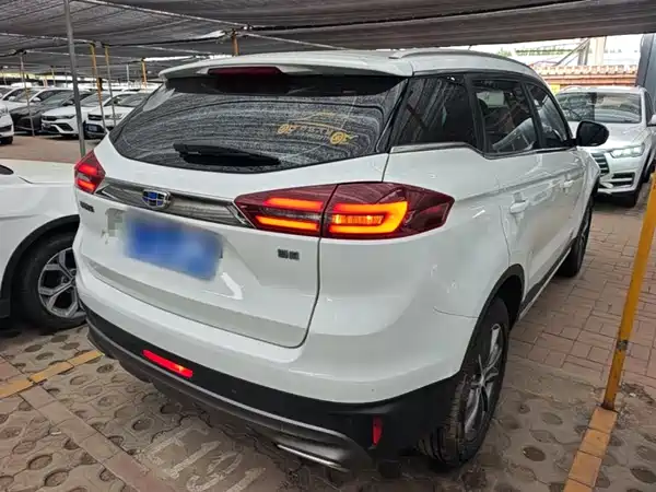 Geely Boyue 2018