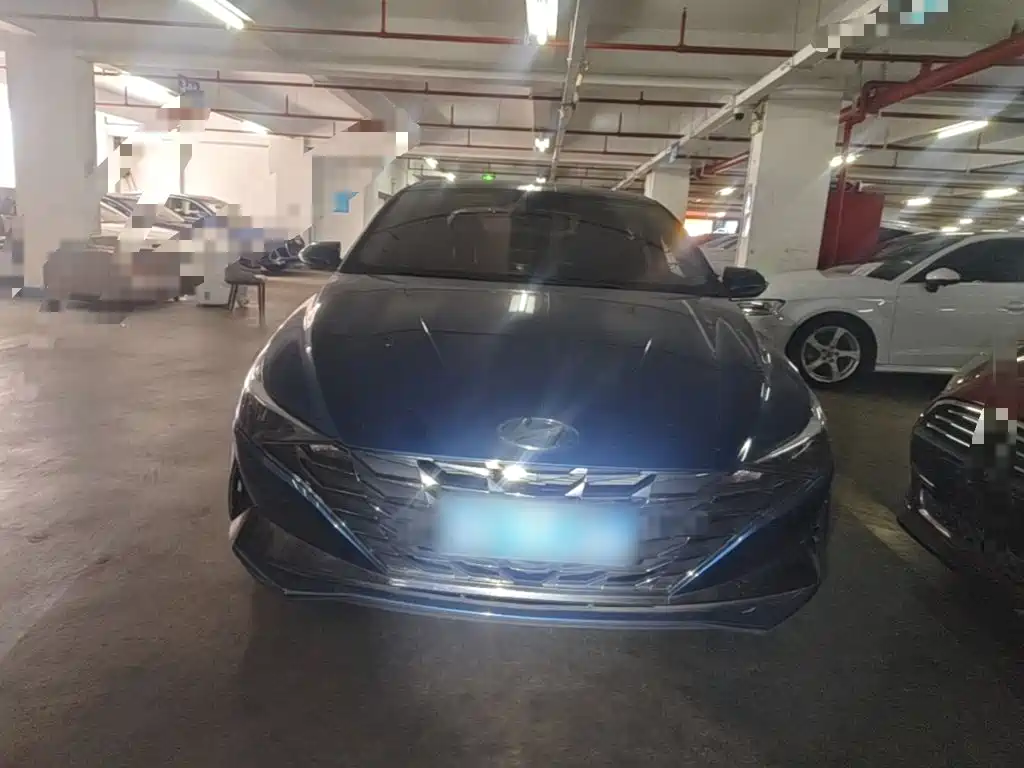 Hyundai Elantra 2021