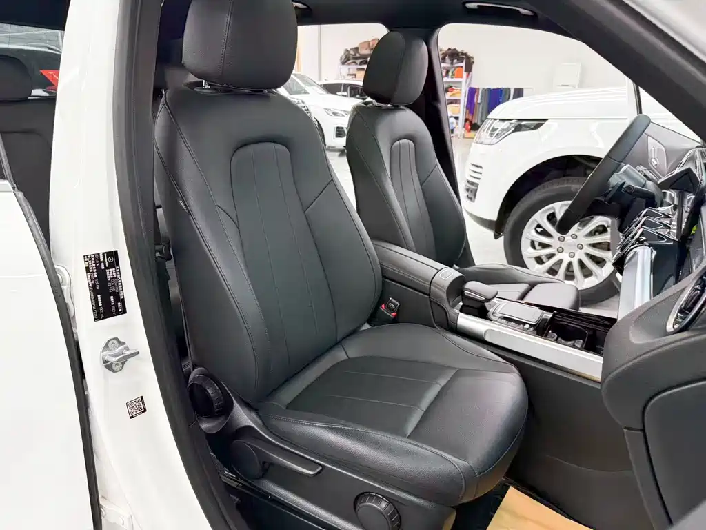 Mercedes-Benz GLB 2023 — фото 15