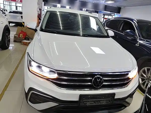Volkswagen Tiguan L 2022