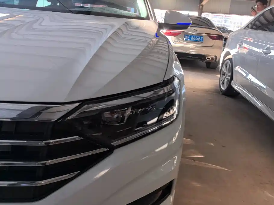 Volkswagen Sagitar 2021