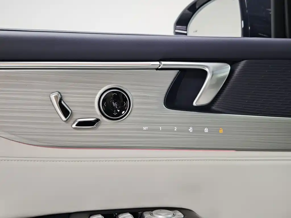 Buick GL8 New Energy 2025 — фото 15