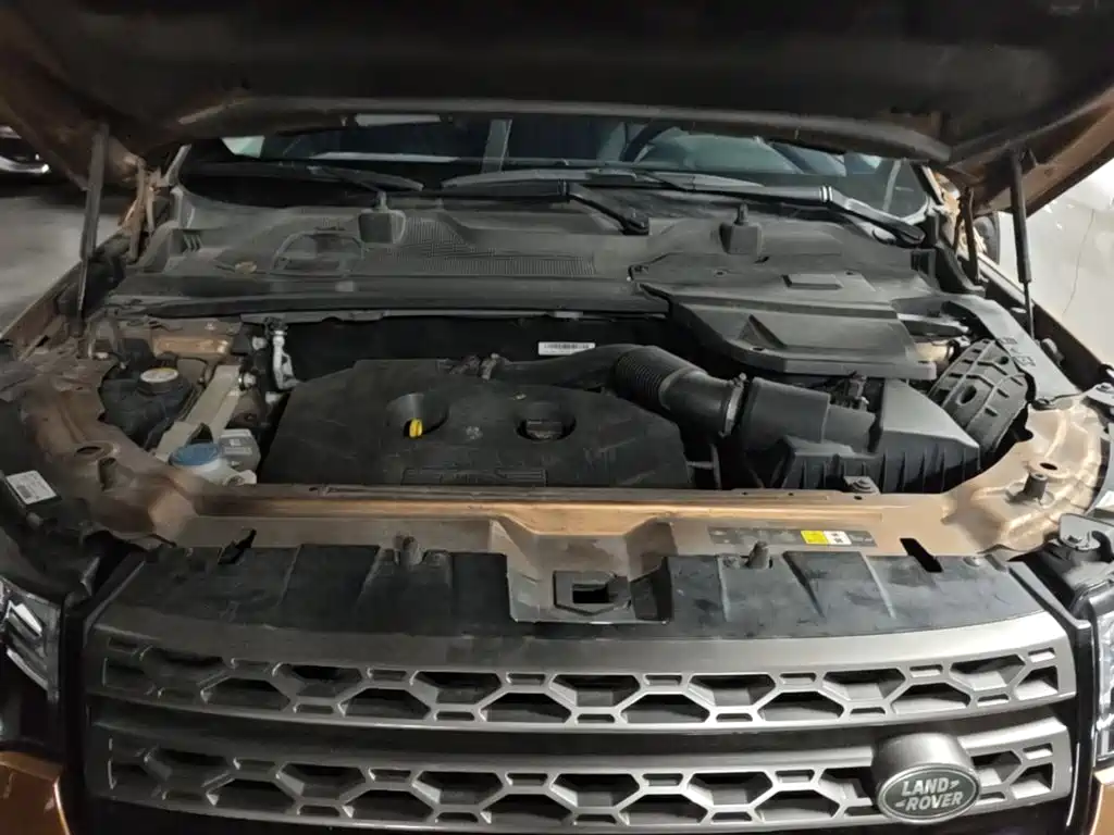 Land Rover Discovery Sport 2017 — фото 20