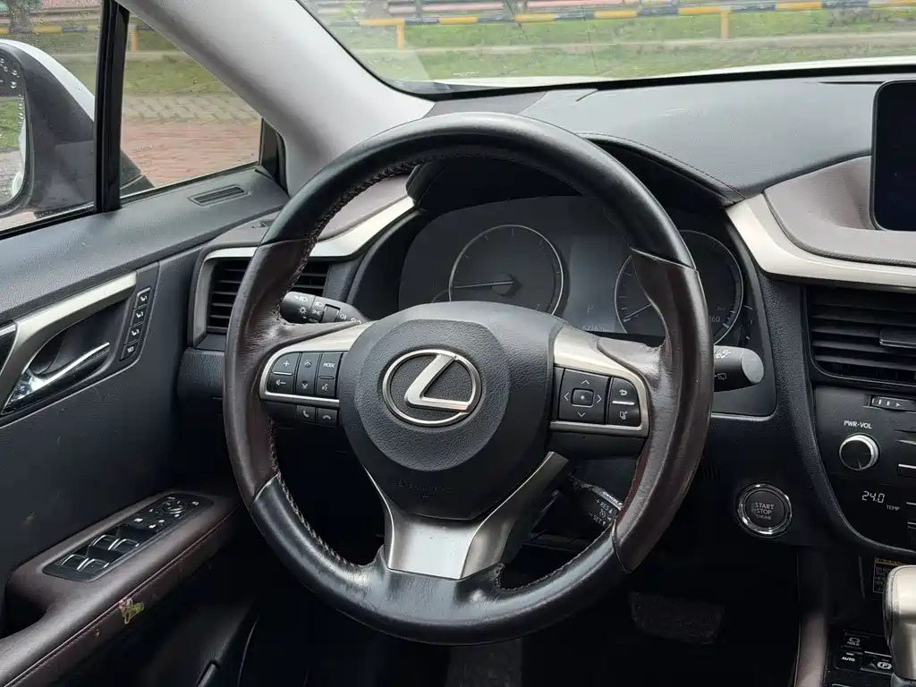 Lexus RX 2016 — фото 15