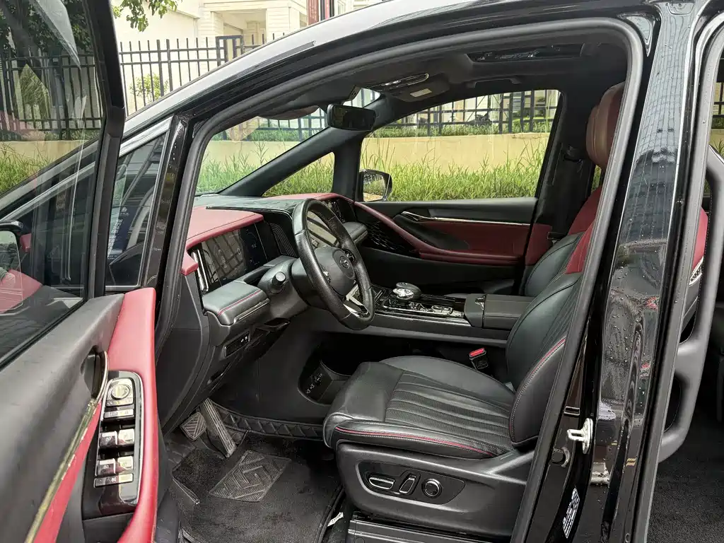 GAC Trumpchi M8 2023 — фото 9