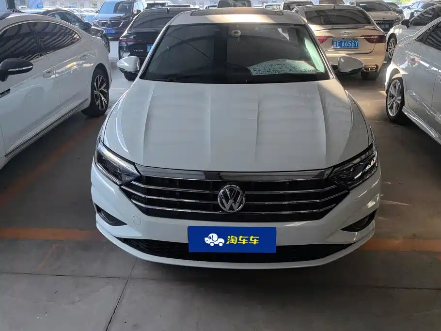 Volkswagen Sagitar 2021