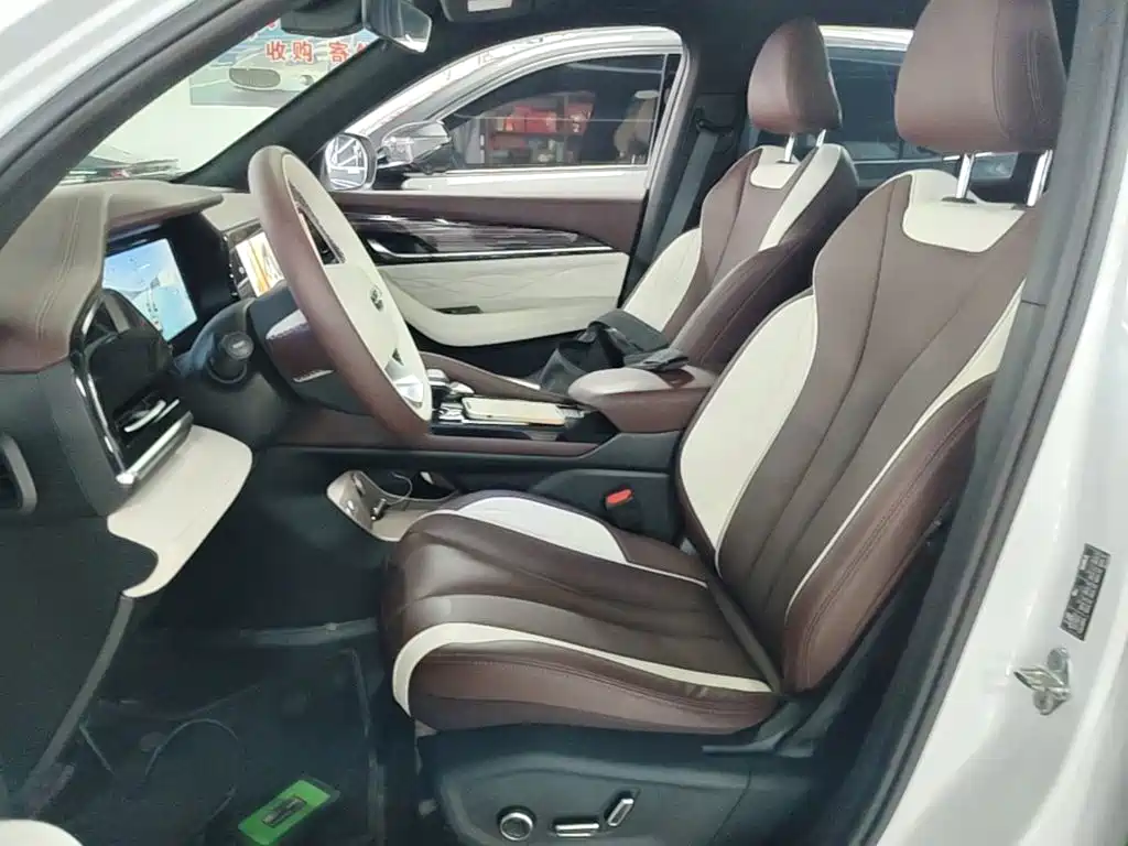 Geely Xingyue L 2022 — фото 15