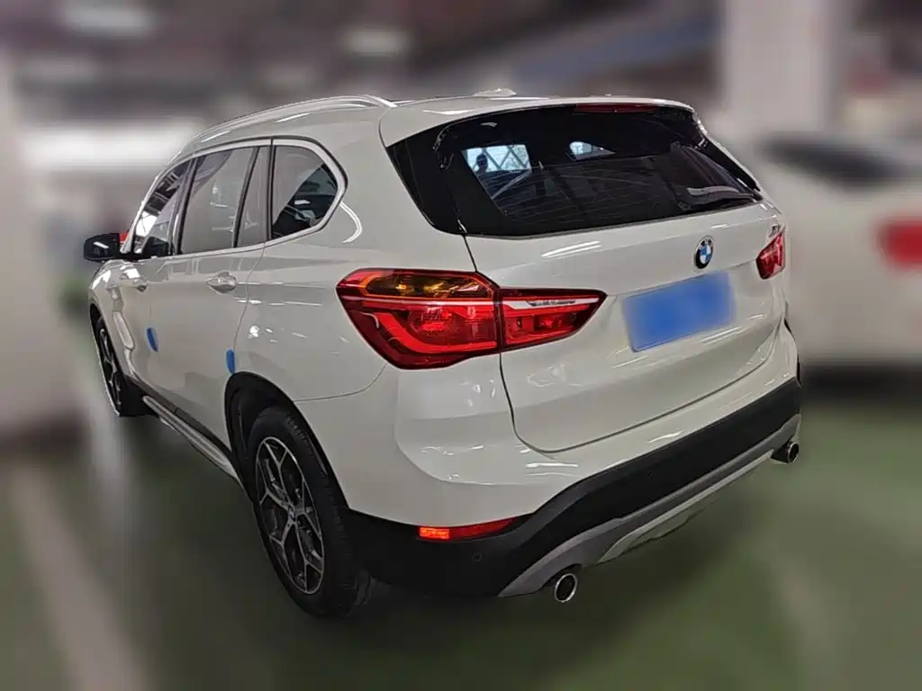 BMW X1 2016 — фото 9