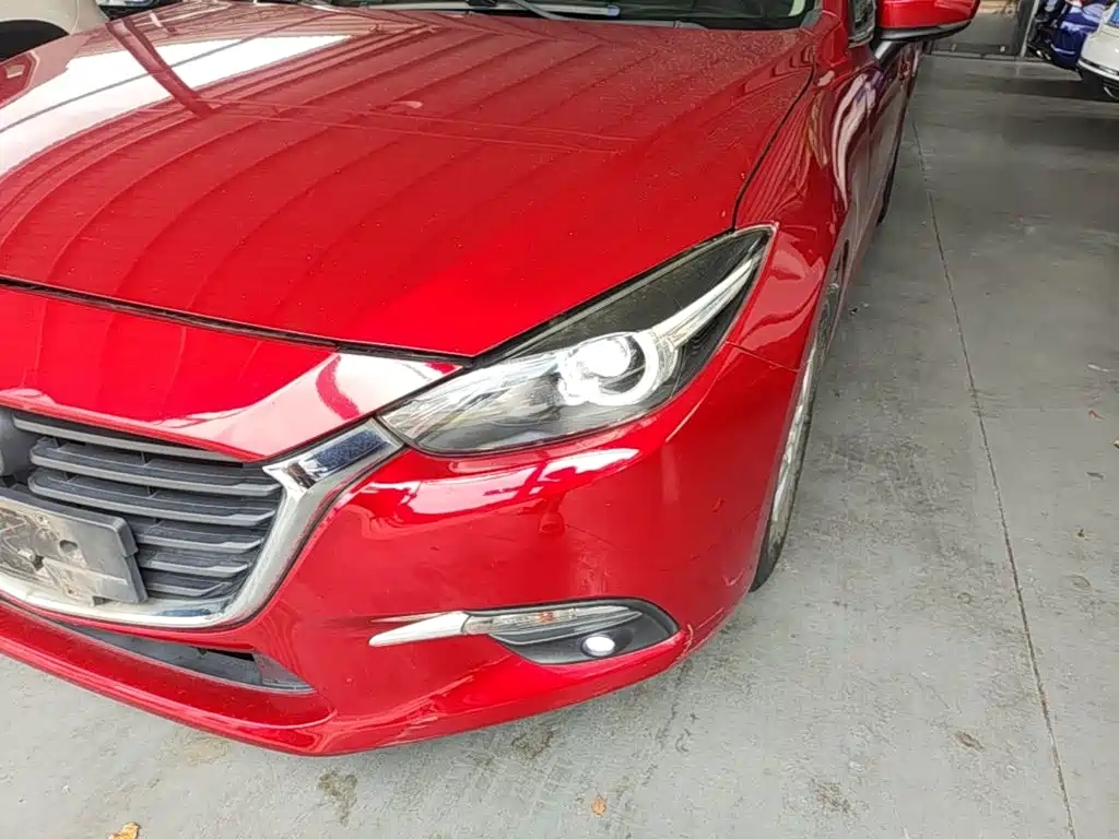 Mazda 3 Axela 2018 — фото 18