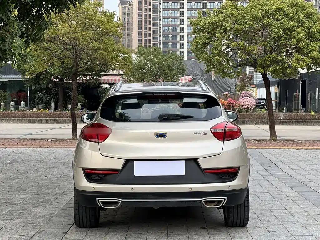Geely Emgrand GS 2018 — фото 6