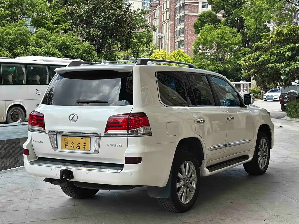 Lexus LX 2013 — фото 5