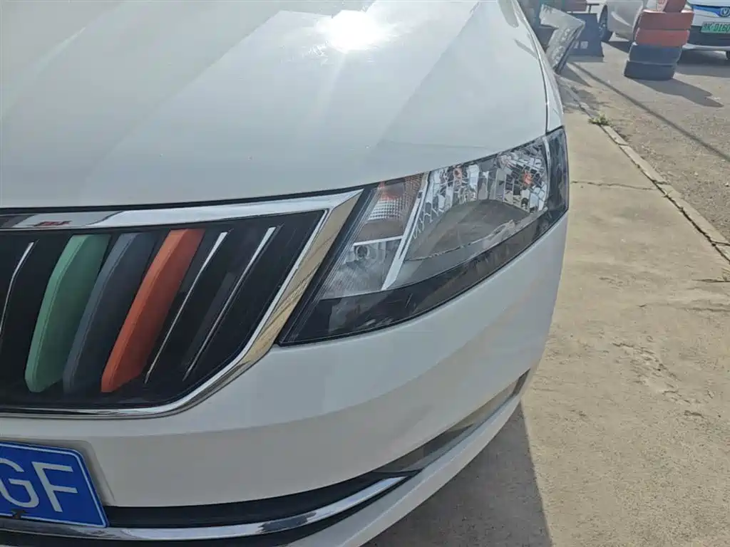Skoda Rapid 2019 — фото 24