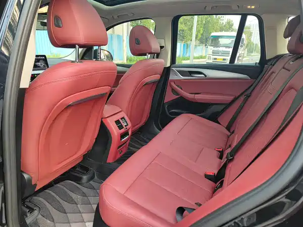 BMW iX3 2024