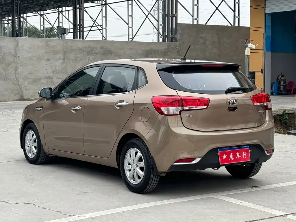 Kia K2 2016 — фото 17