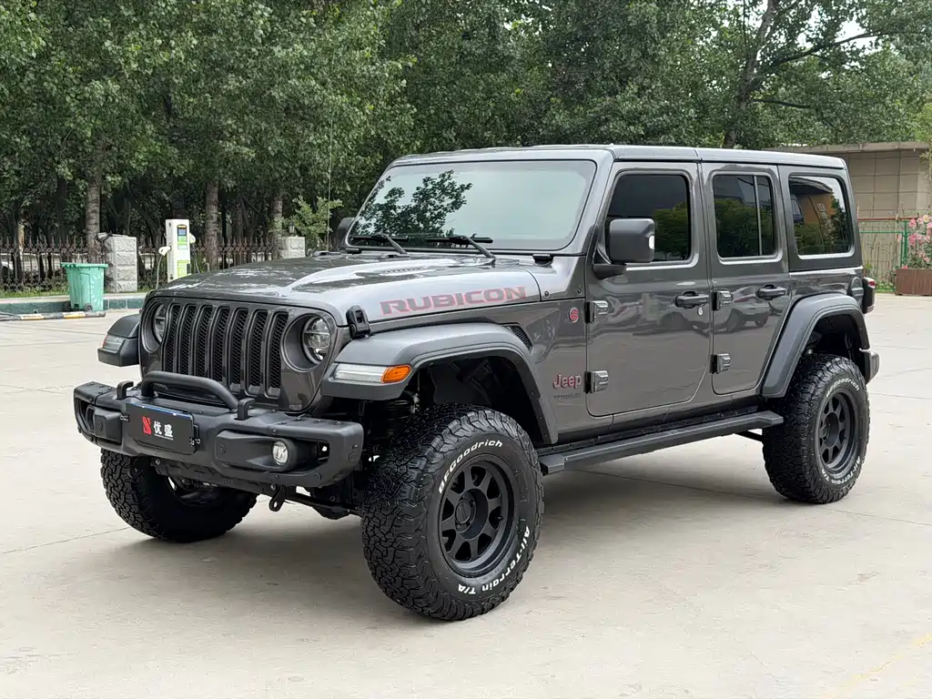 Jeep Wrangler 2023 — фото 1