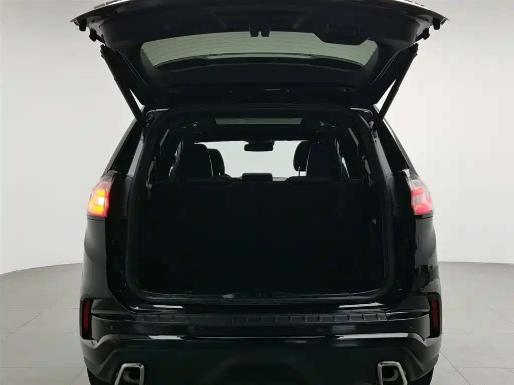 Ford Edge 2020 — фото 16