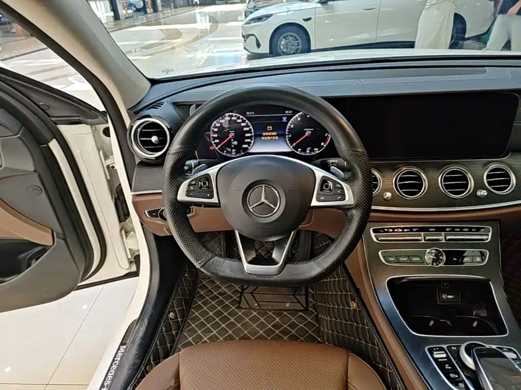 Mercedes-Benz E-Class 2017