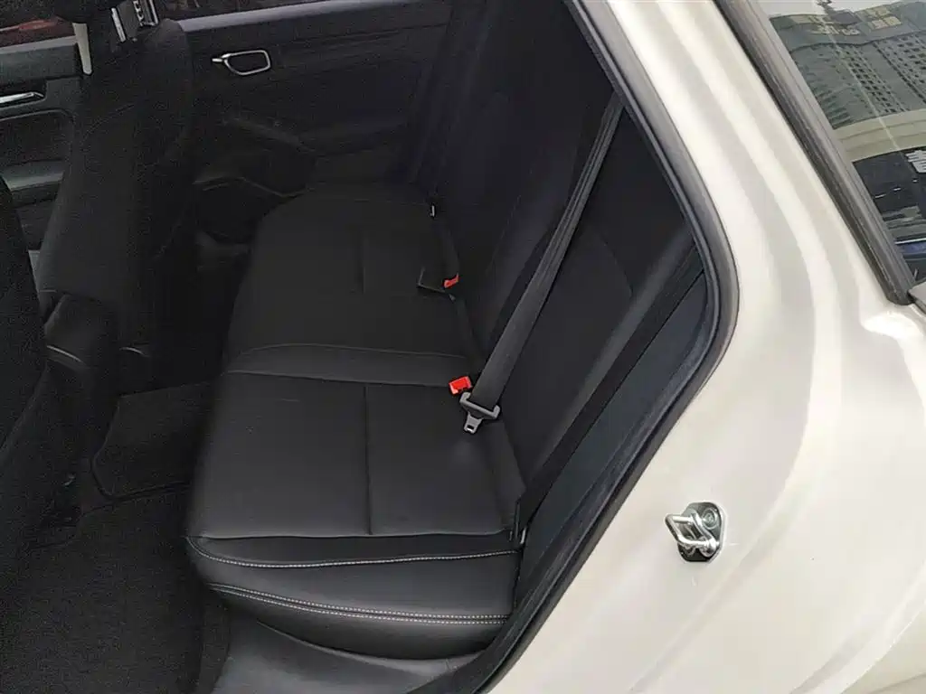 Honda Civic 2023 — фото 17