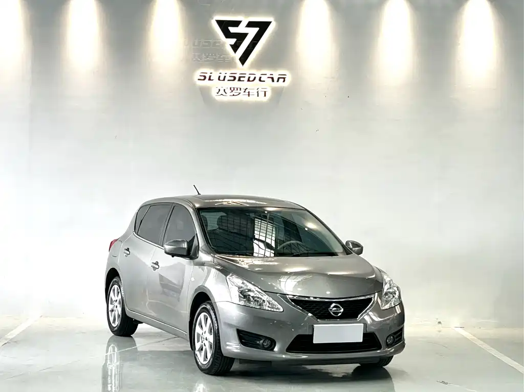 Nissan Tiida 2014