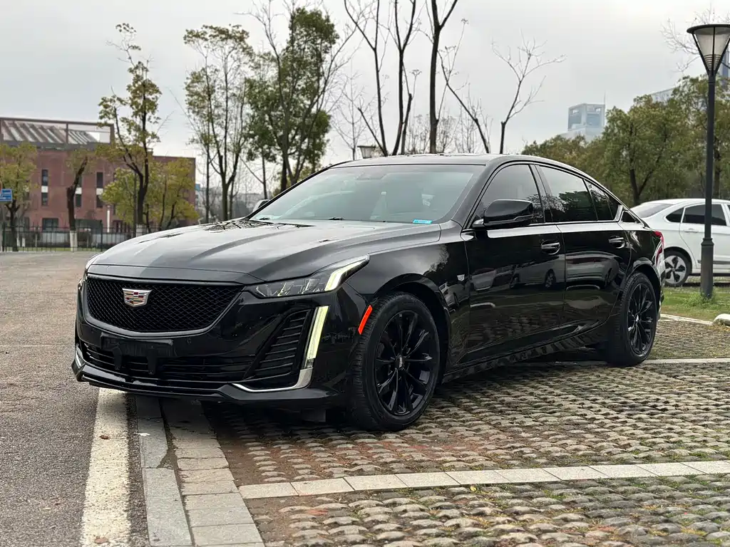 Cadillac CT5 2020 — фото 1