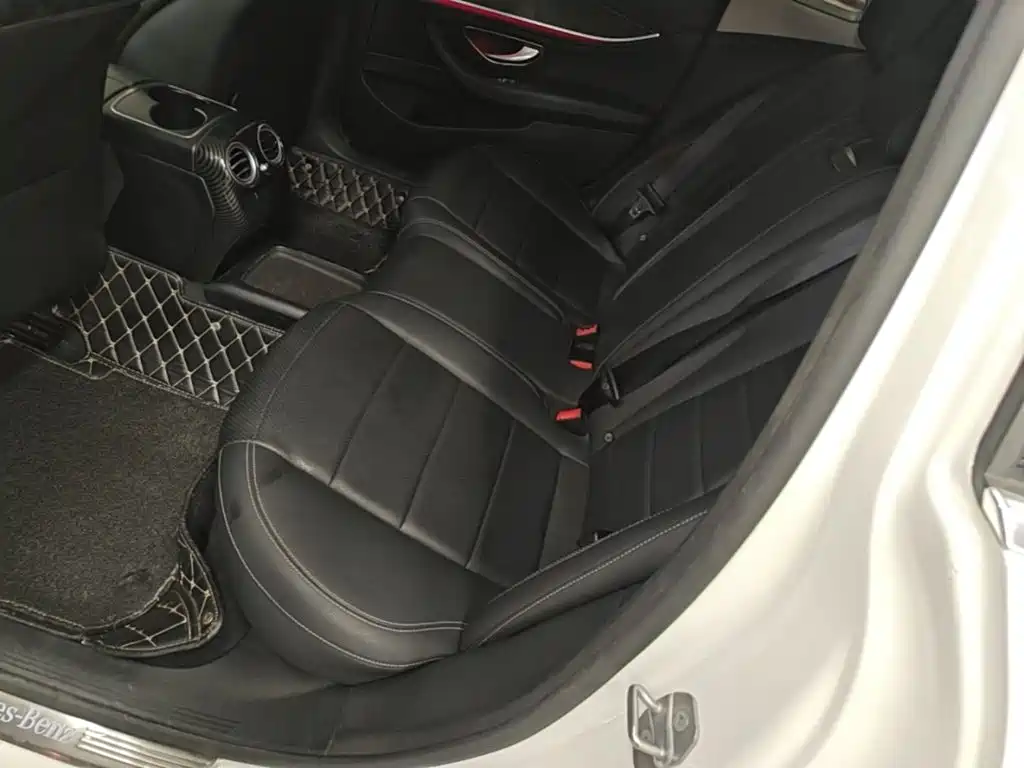 Mercedes-Benz E-Class 2020 — фото 13