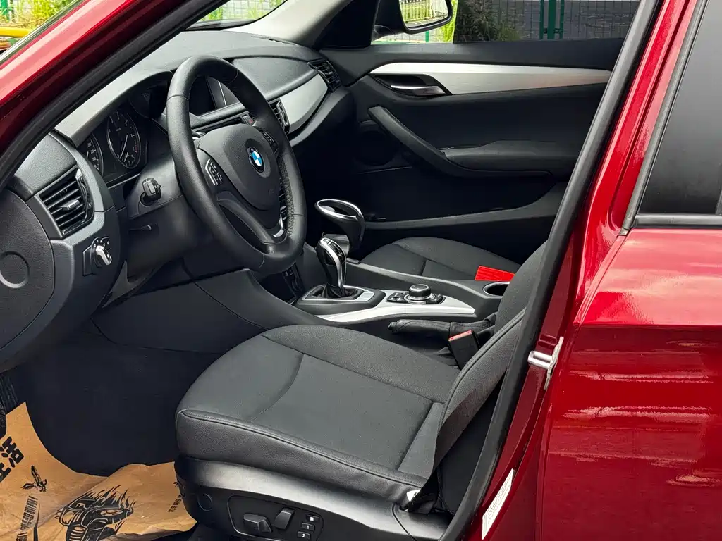 BMW X1 2015 — фото 13