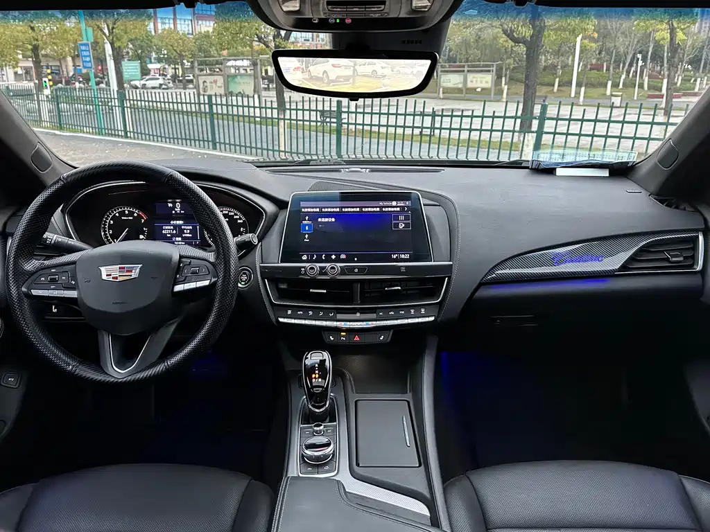 Cadillac CT5 2020 — фото 13