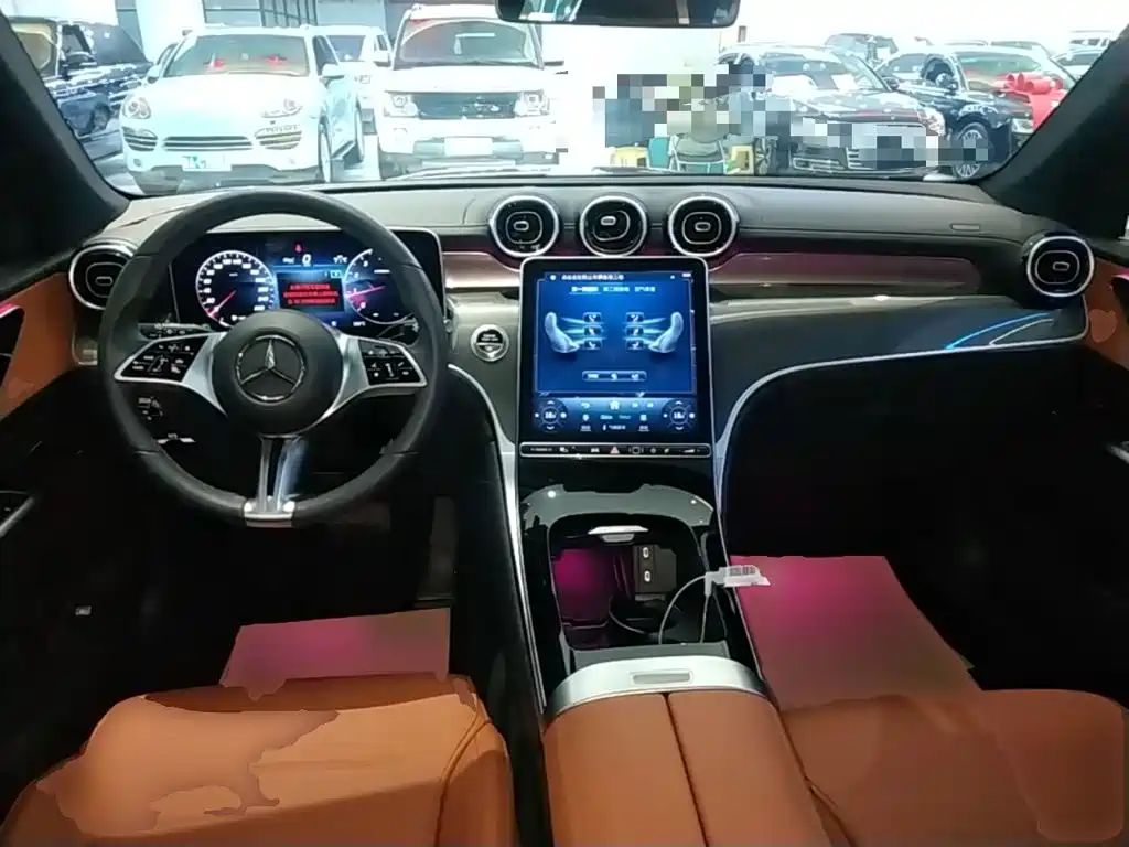 Mercedes-Benz GLC 2023
