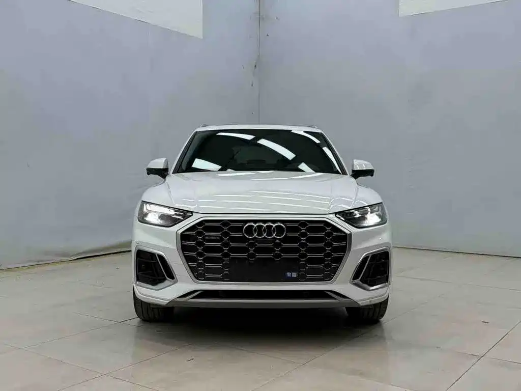 Audi Q5L 2022