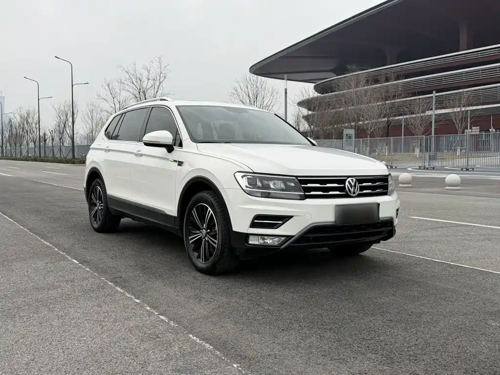 Volkswagen Tiguan L 2020