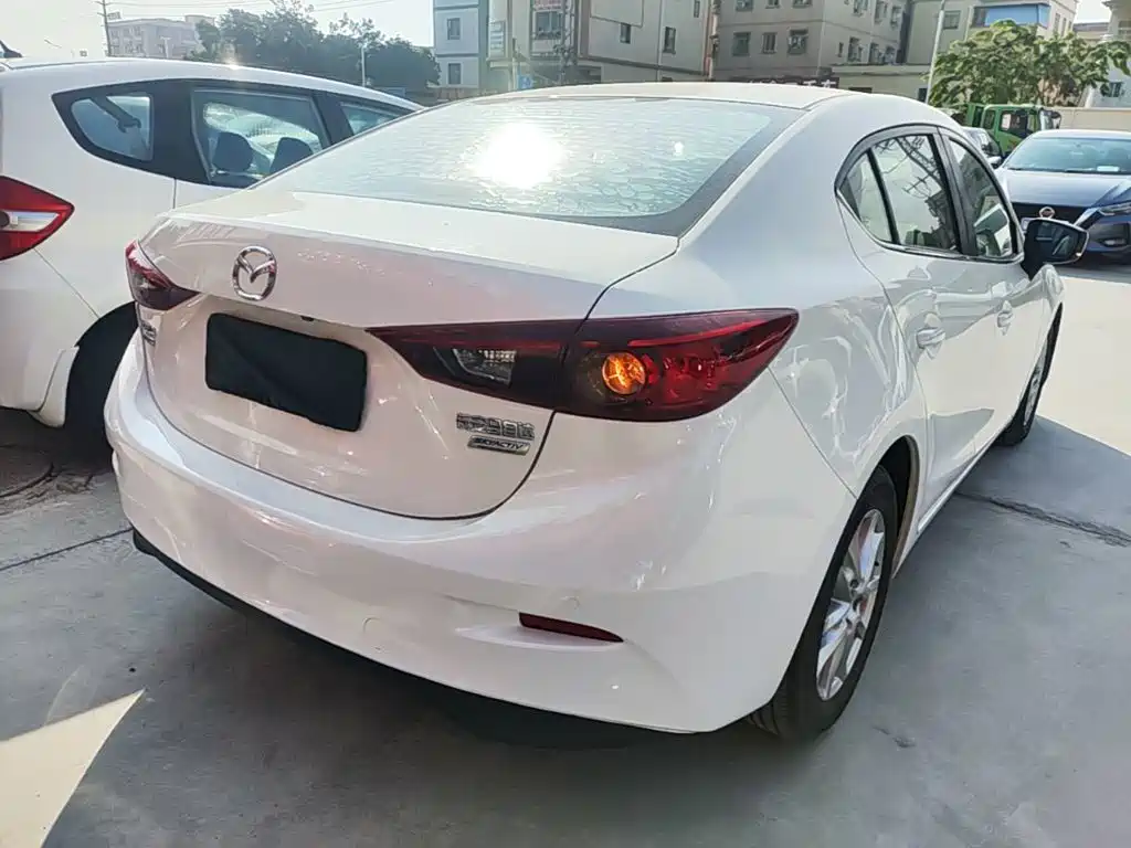 Mazda 3 Axela 2019