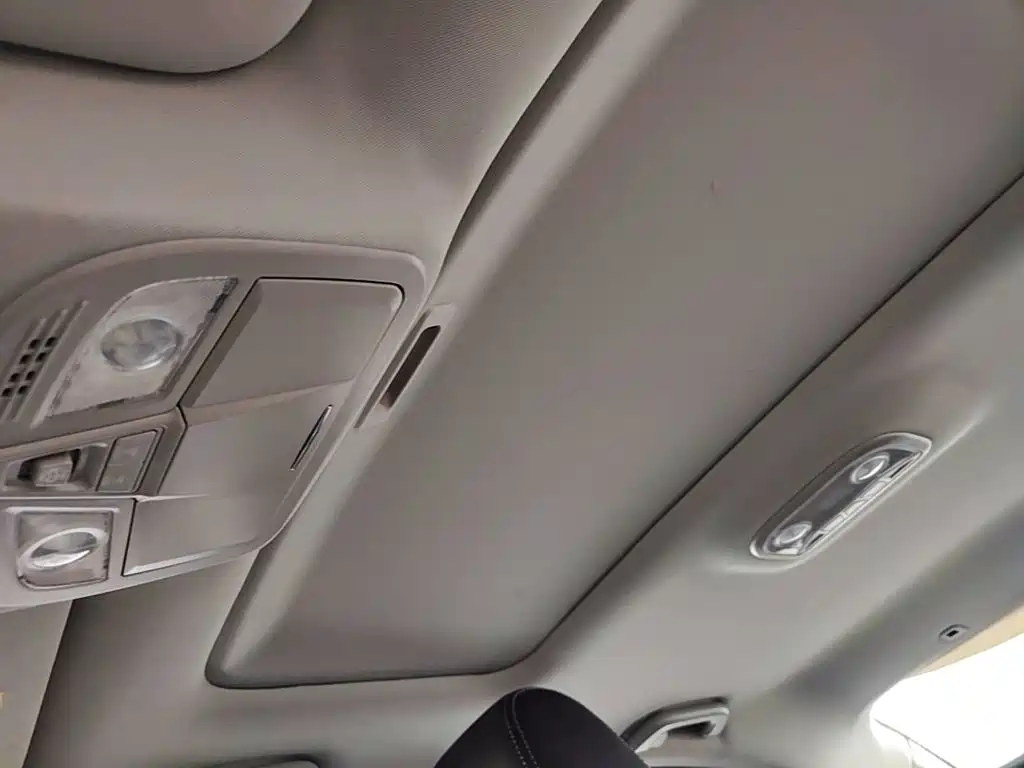 Geely Emgrand 2016 — фото 18