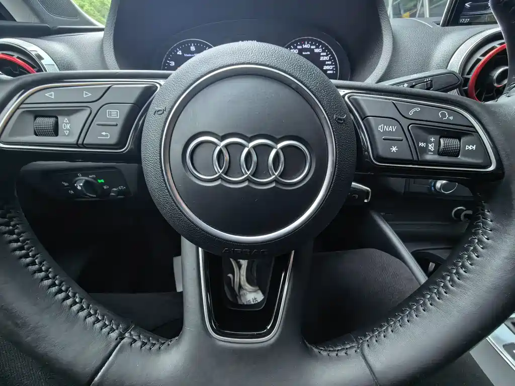 Audi A3 2017 — фото 15