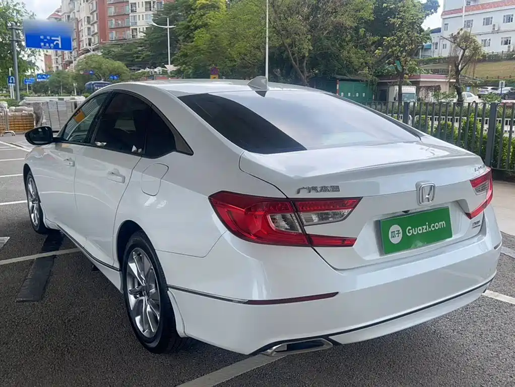 Honda Accord 2020 — фото 16