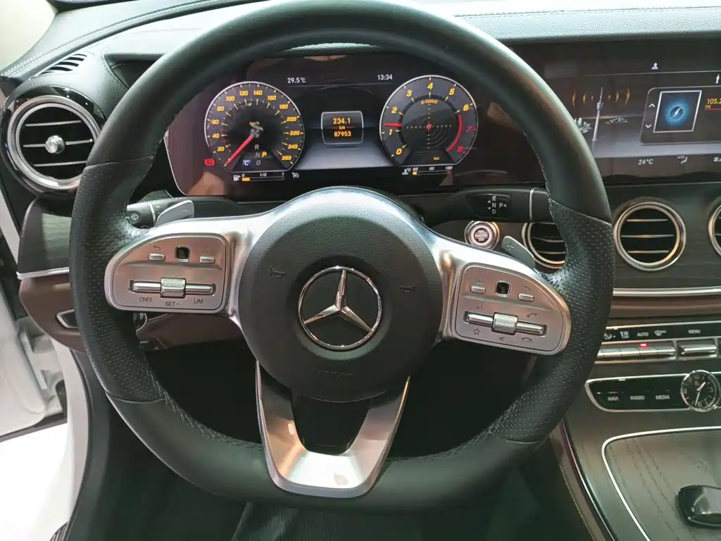 Mercedes-Benz E-Class 2019