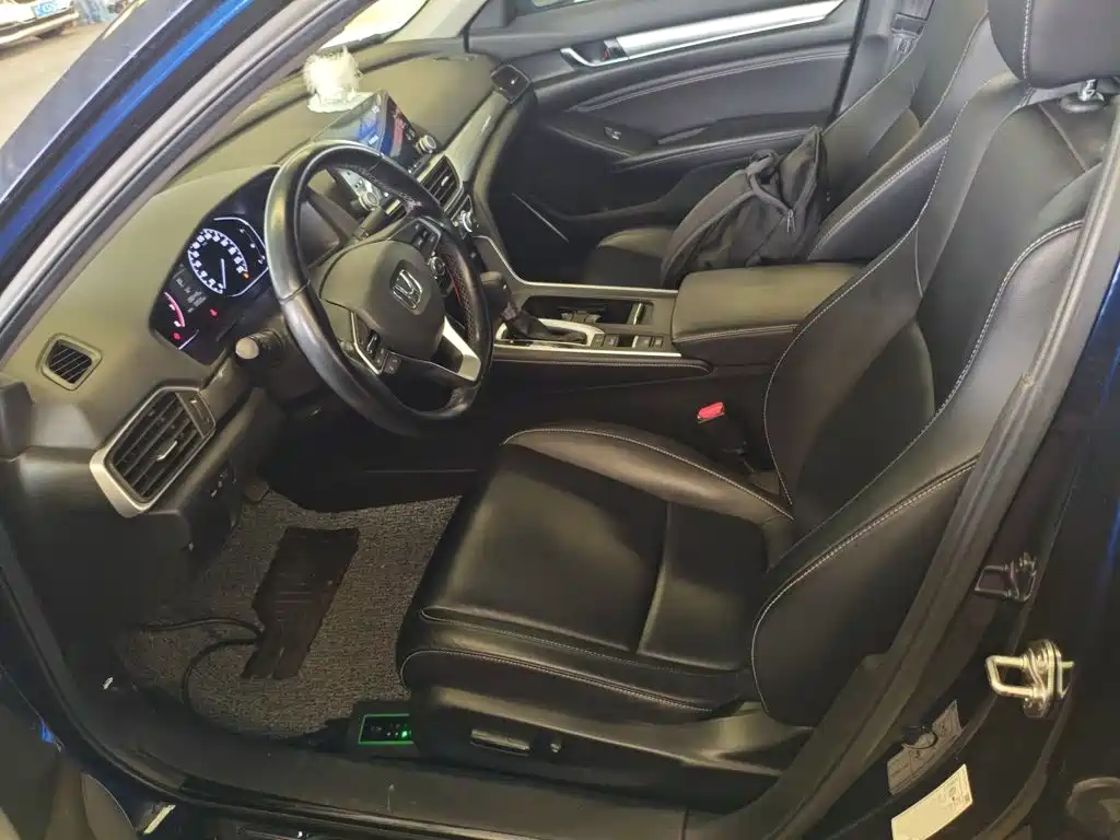 Honda Inspire 2019 — фото 15
